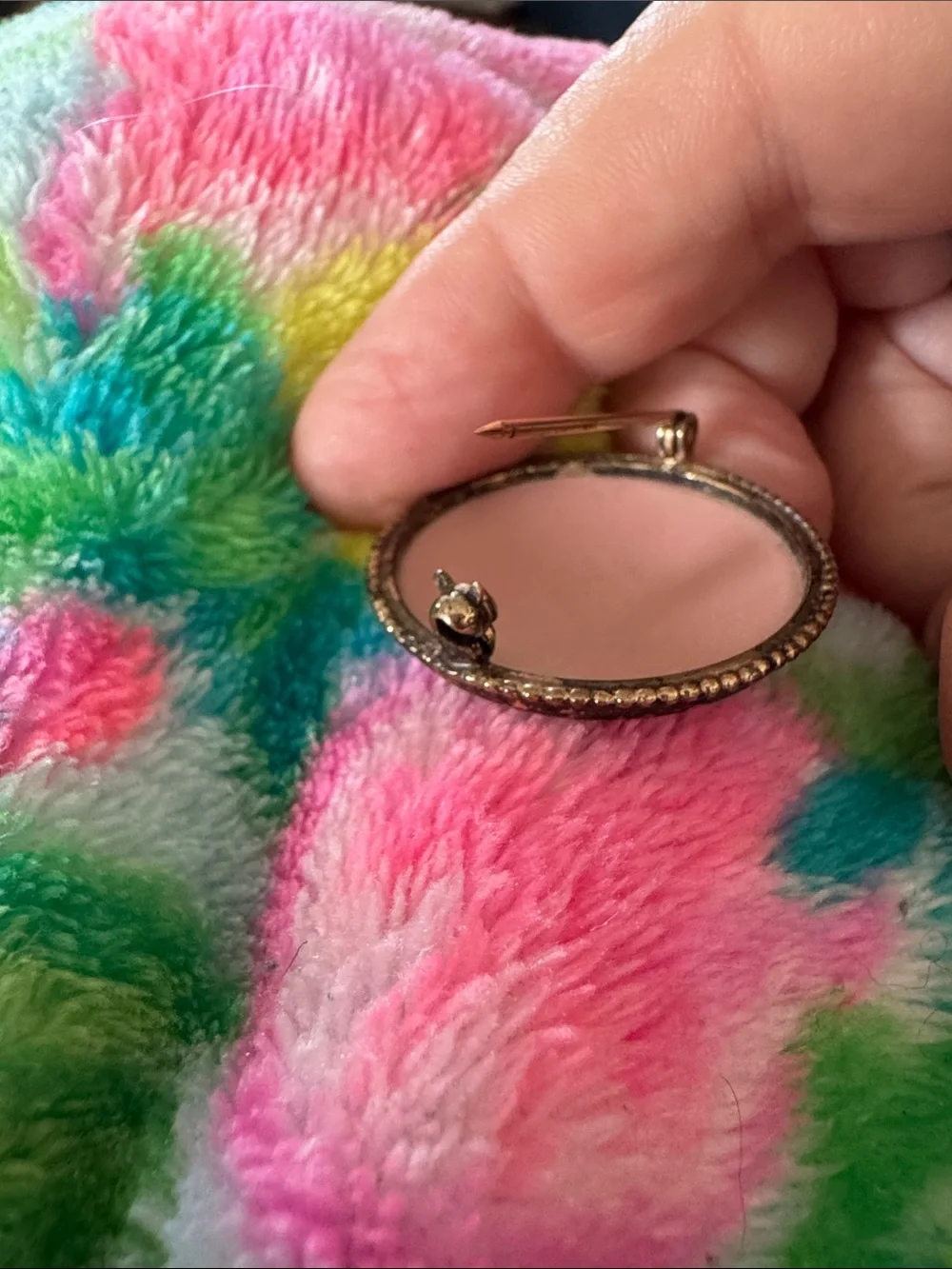 Wedgwood Pink Round Brooch with White Classical Relief
